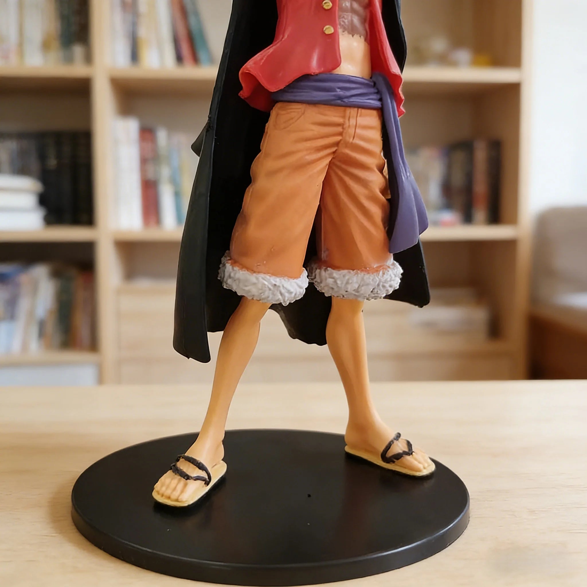 Figurine Luffy One Piece – Chapeau de paille – Décoration artisanale – Cadeau idéal fan manga.