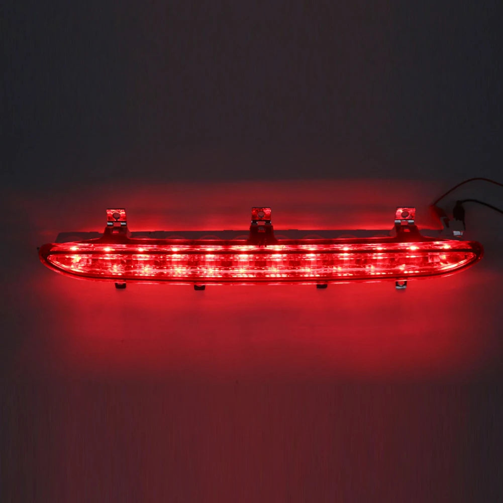 Troisième feu stop pour Volkswagen EOS (2006–2016)