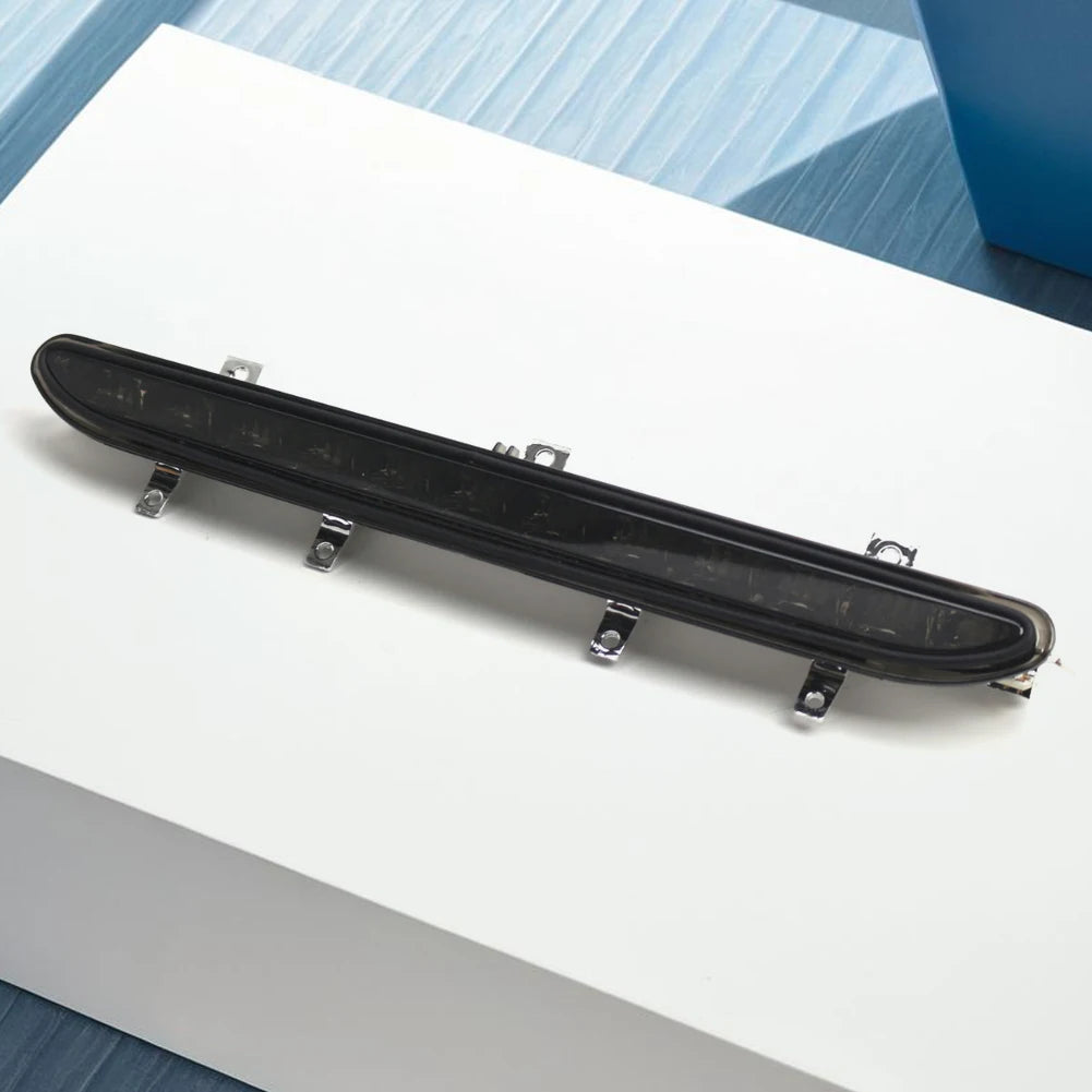 Feu stop arrière haute position compatible Volkswagen EOS (2006 à 2016).